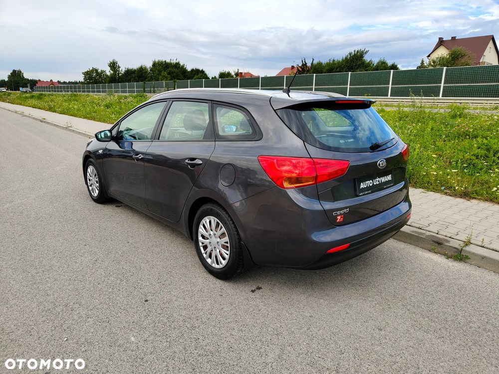 Kia Ceed 1.6 CRDi M - 11