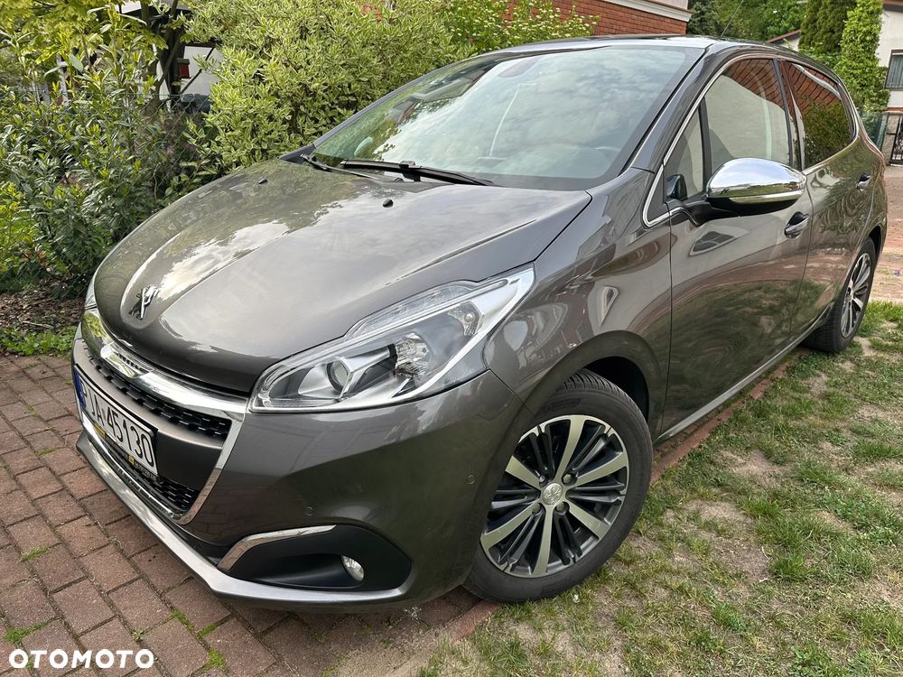 Peugeot 208 1.2 PureTech GPF Allure S&S EAT6 - 6