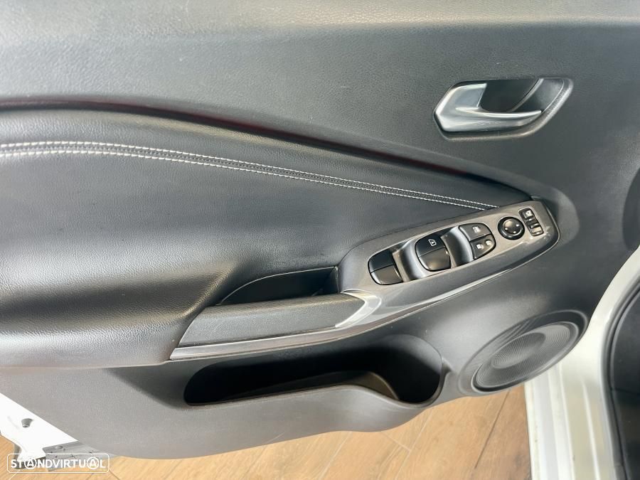 Nissan Juke 1.0 DIG-T N-Connecta NAV.+TwoTone NC DCT - 25