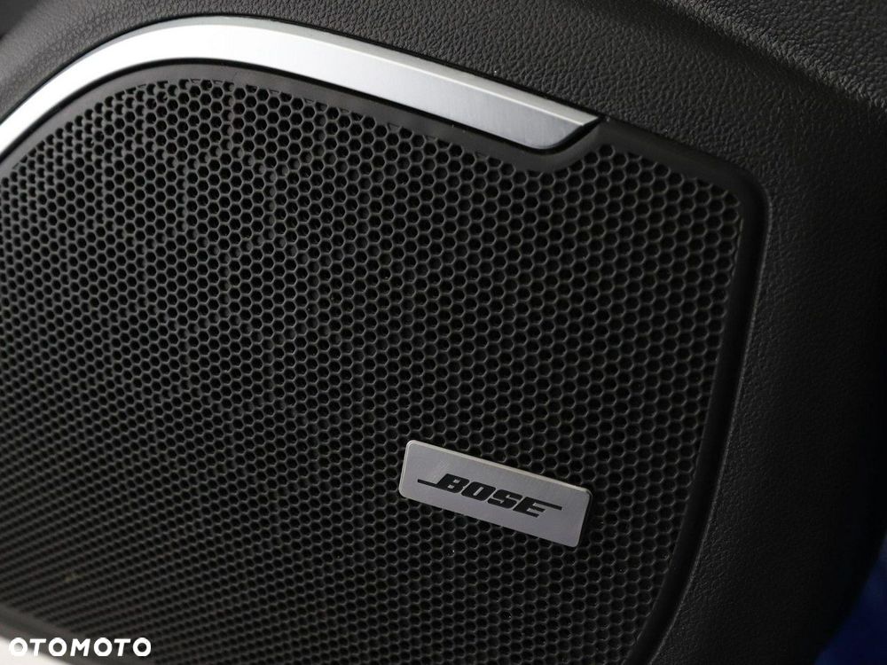 Renault Megane ENERGY TCe 205 EDC GT - 39