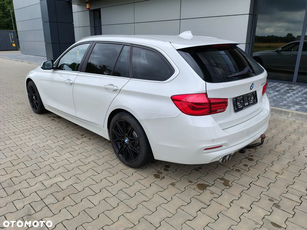BMW Seria 3 320d - 4