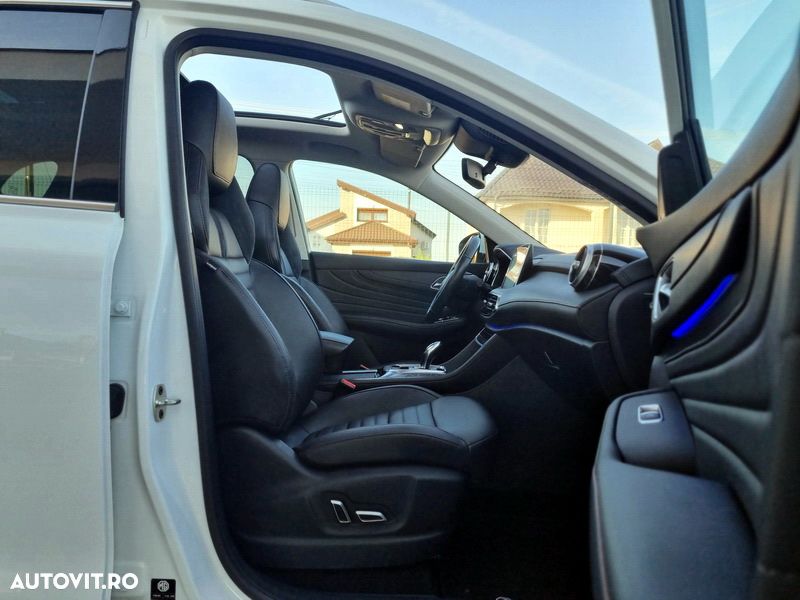 MG EHS 1.5T-GDI Luxury - 14