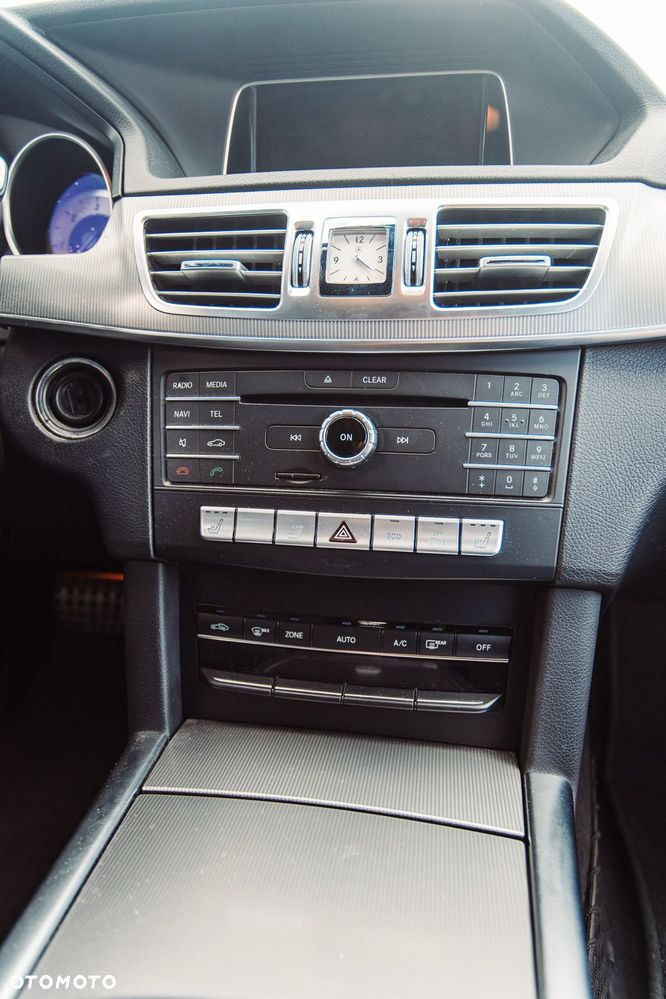 Mercedes-Benz Klasa E 250 BlueTEC 4Matic 7G-TRONIC - 14