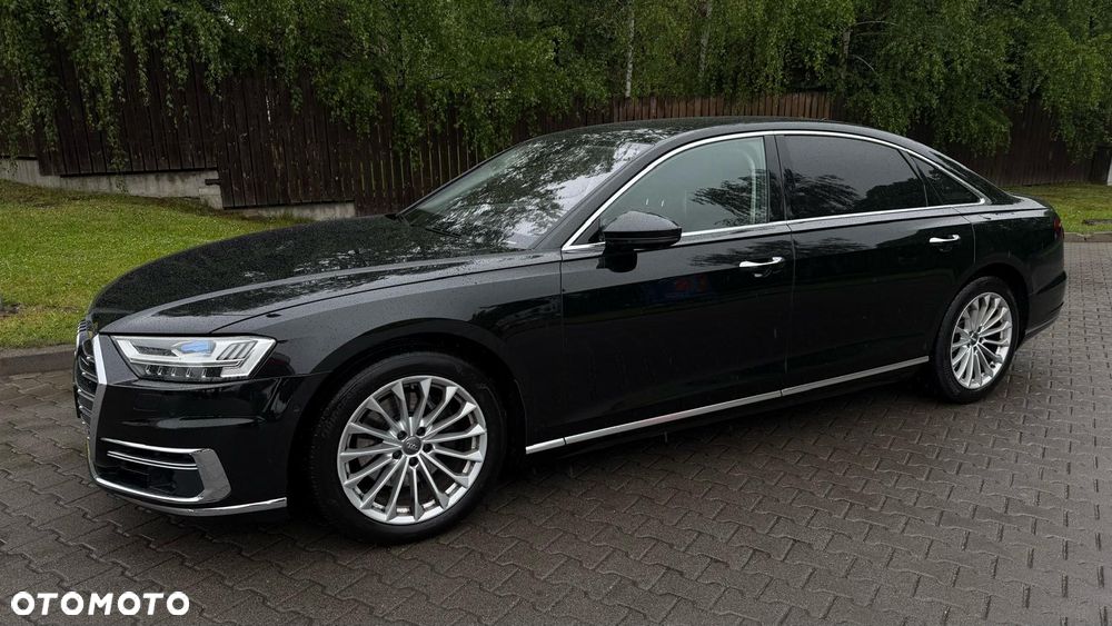 Audi A8 - 1