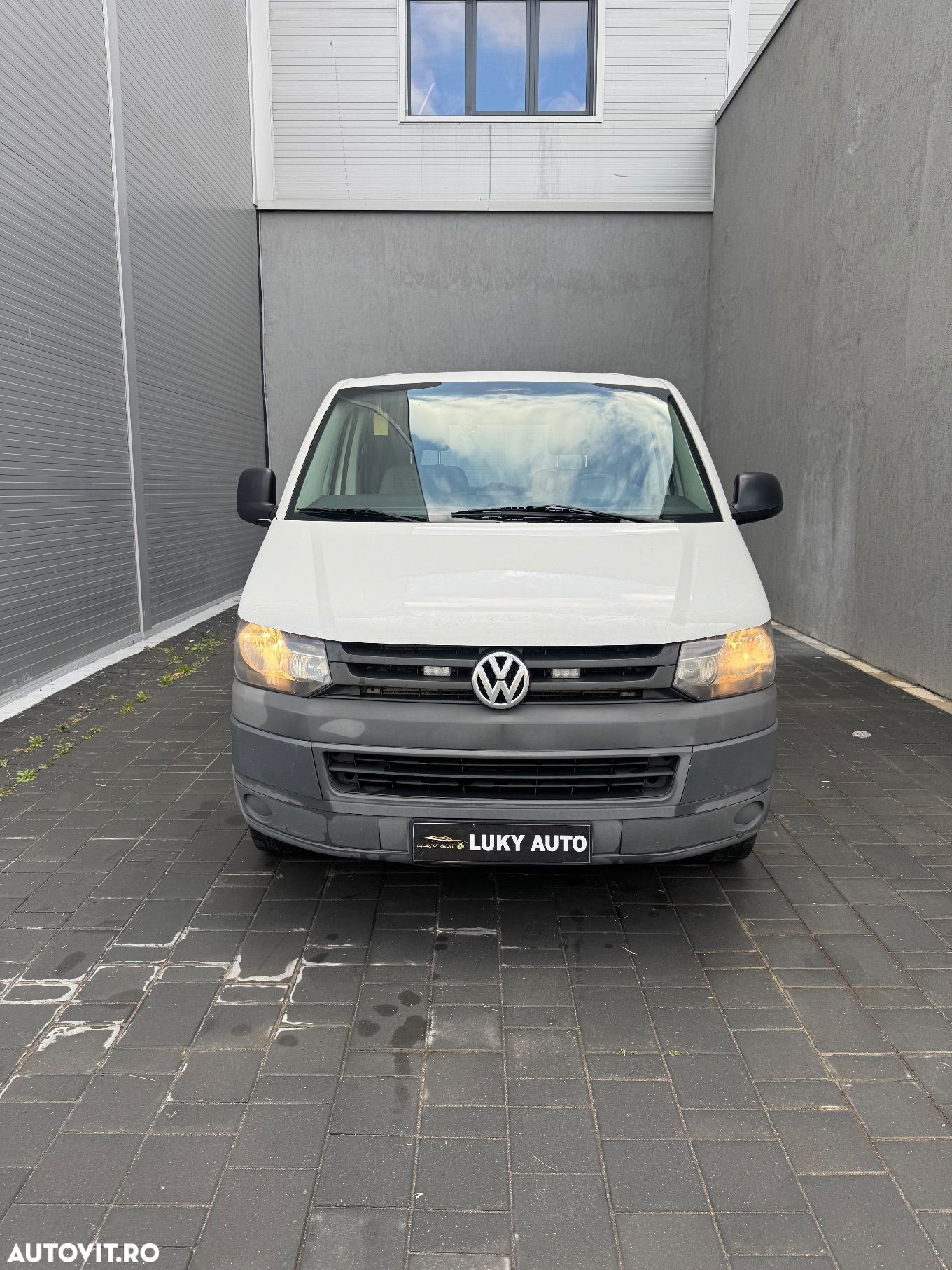 Volkswagen Transporter T5 - 1