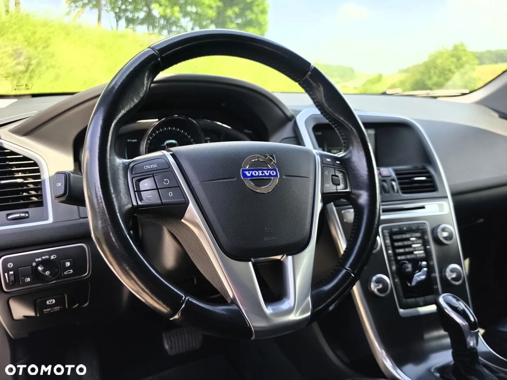 Volvo XC 60 D4 Geartronic Momentum - 20