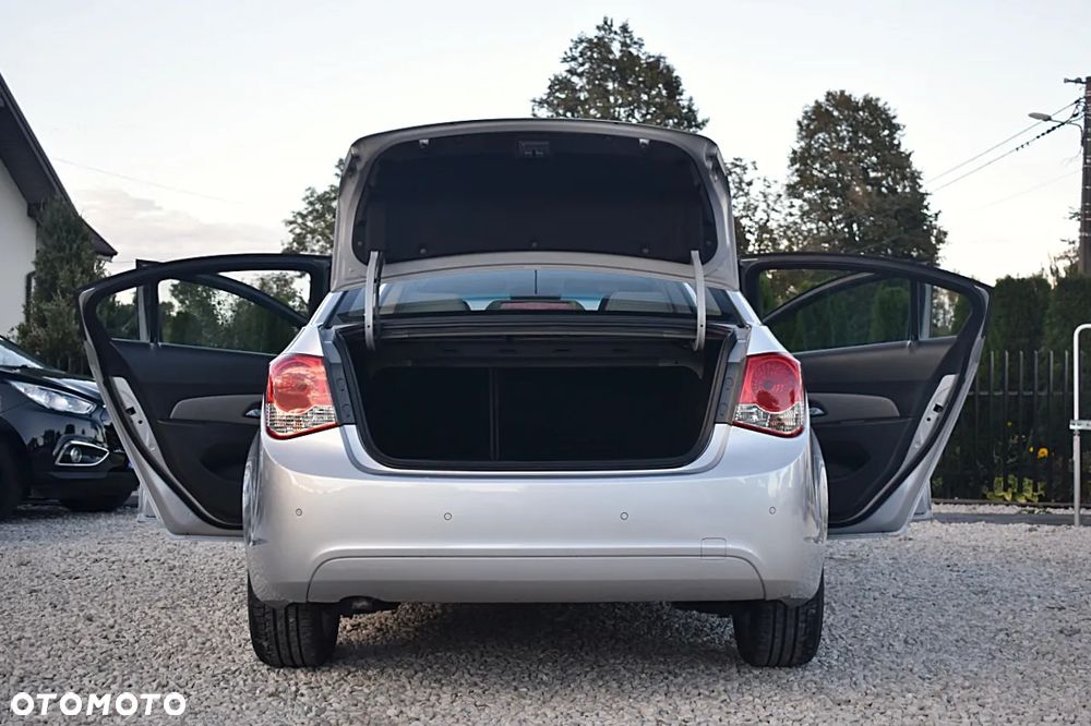 Chevrolet Cruze 1.8 LT - 15