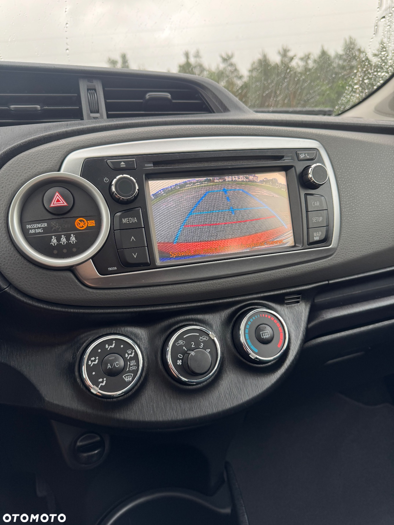 Toyota Yaris 1.4 D-4D - 16