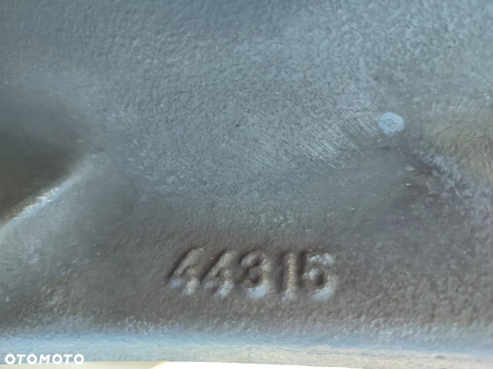 Most napędowy 87491151 47698528 Steyr 6175 CVT - 16