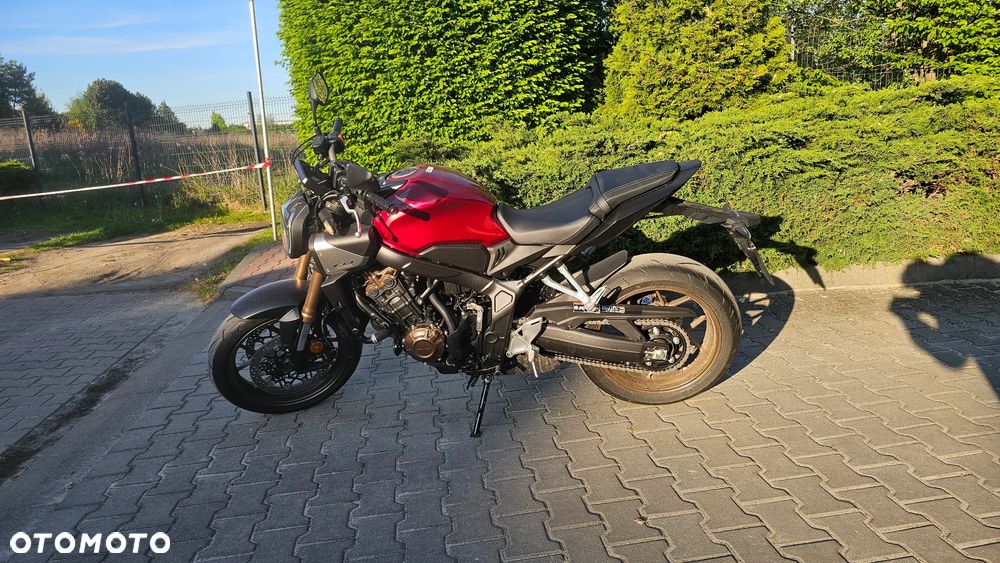 Honda CB - 11