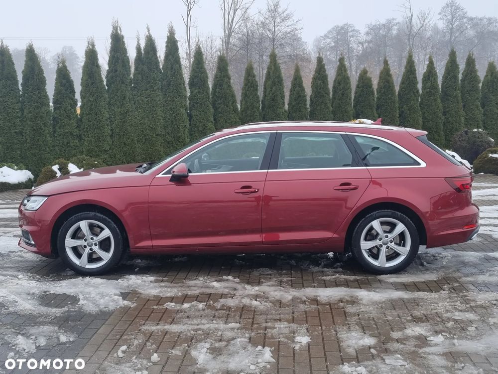 Audi A4 Avant 40 TFSI S tronic sport - 4