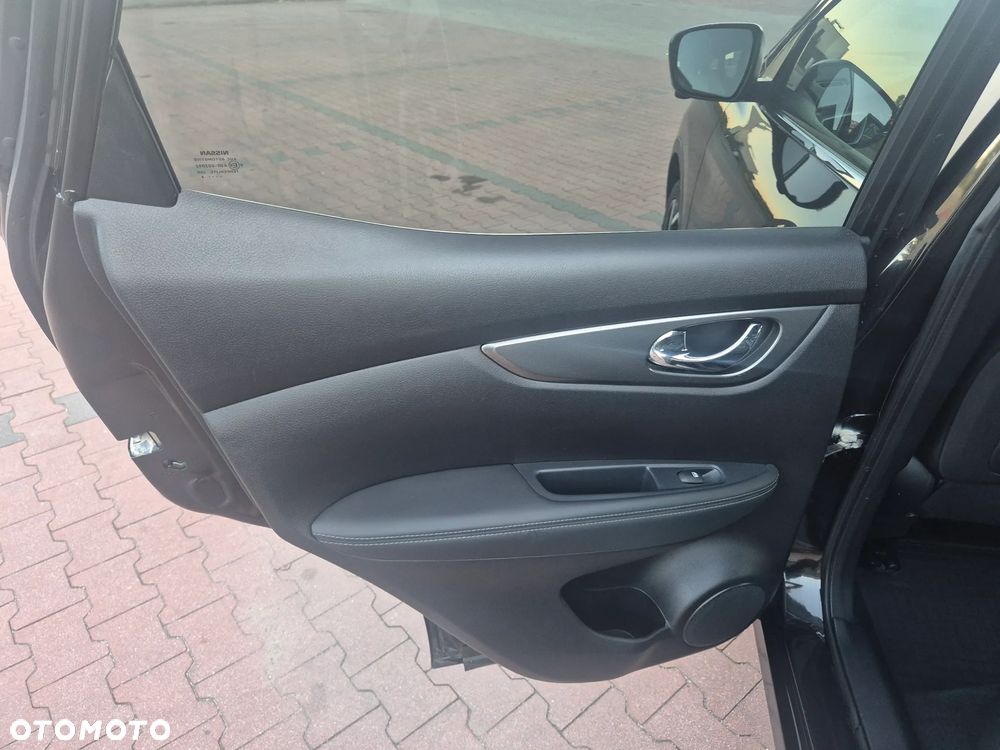 Nissan Qashqai 1.6 DIG-T N-Tec - 19