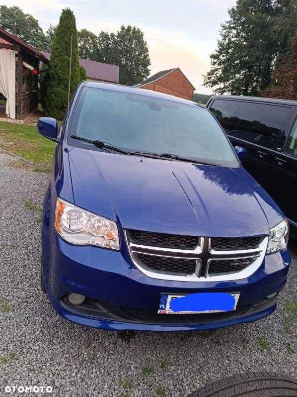 Dodge Grand Caravan - 5