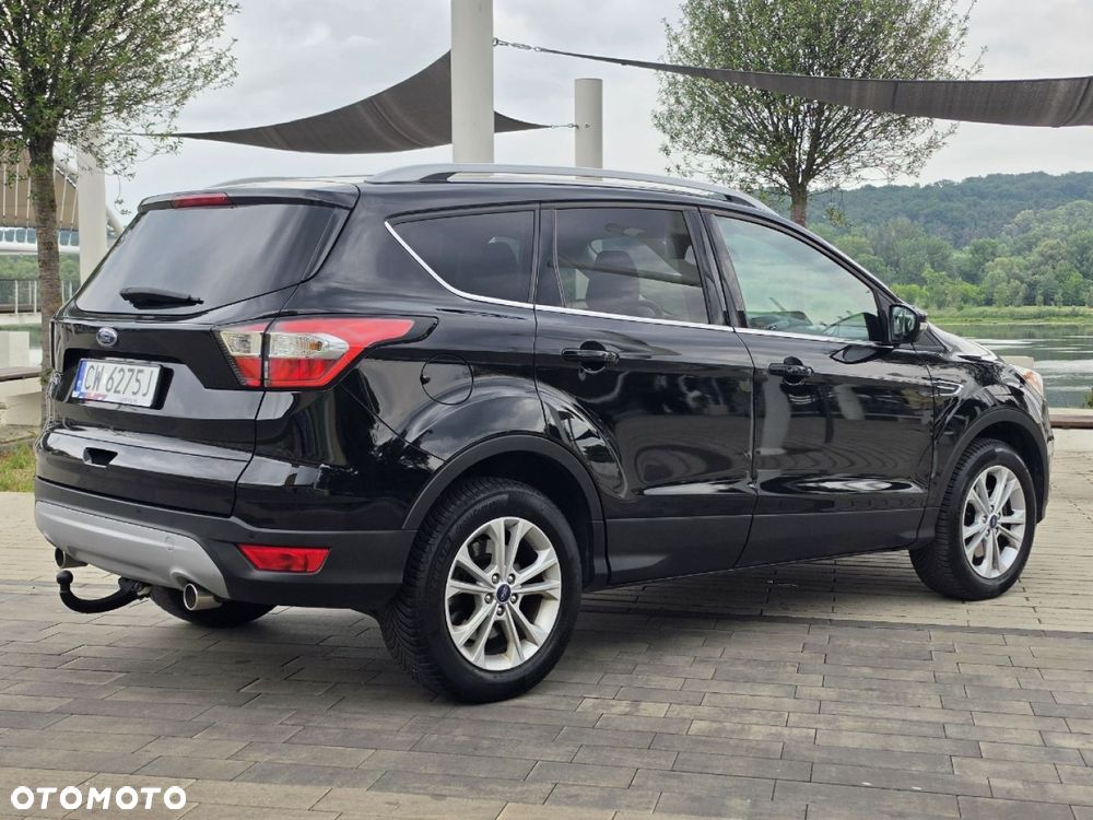 Ford Kuga - 36