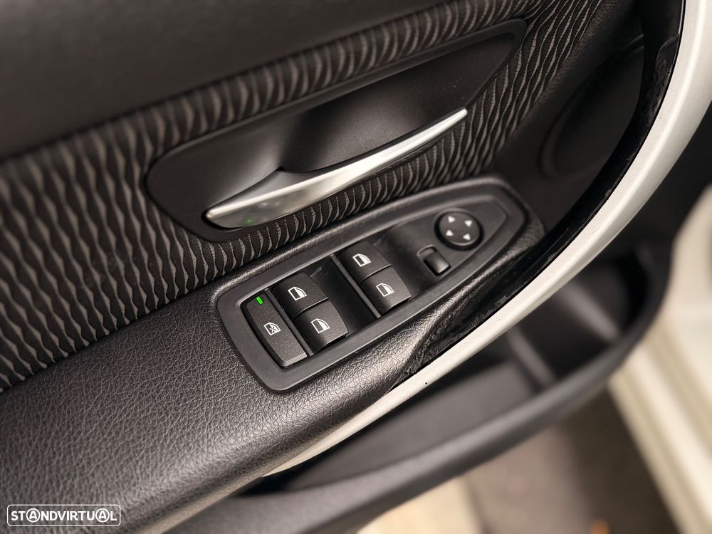 BMW 320 d Line Modern - 14