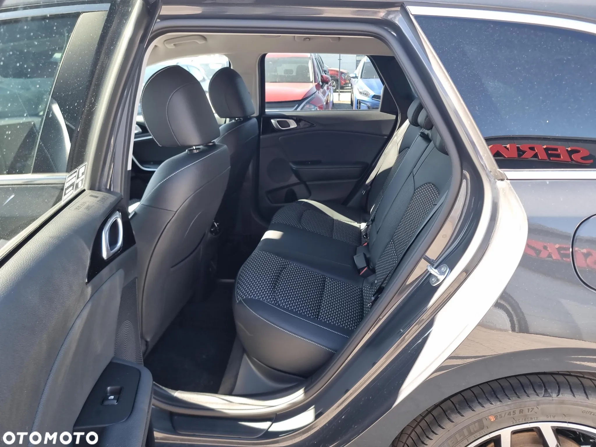 Kia Ceed 1.5 T-GDI Tribute DCT - 10