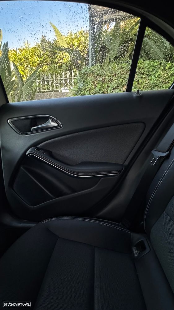 Mercedes-Benz A 180 d AMG Line - 9