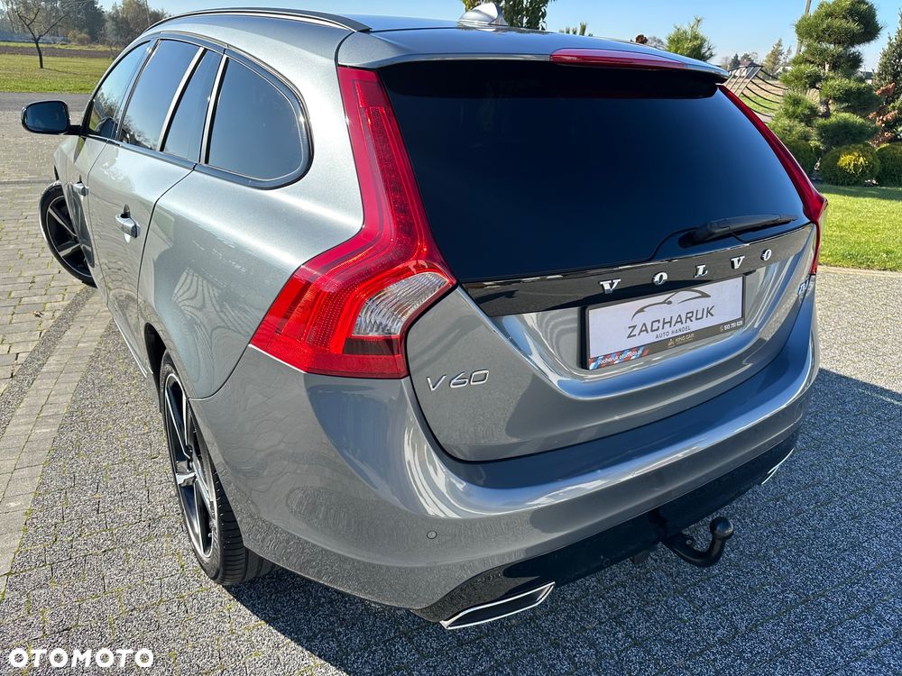 Volvo V60 D4 Geartronic Summum - 13