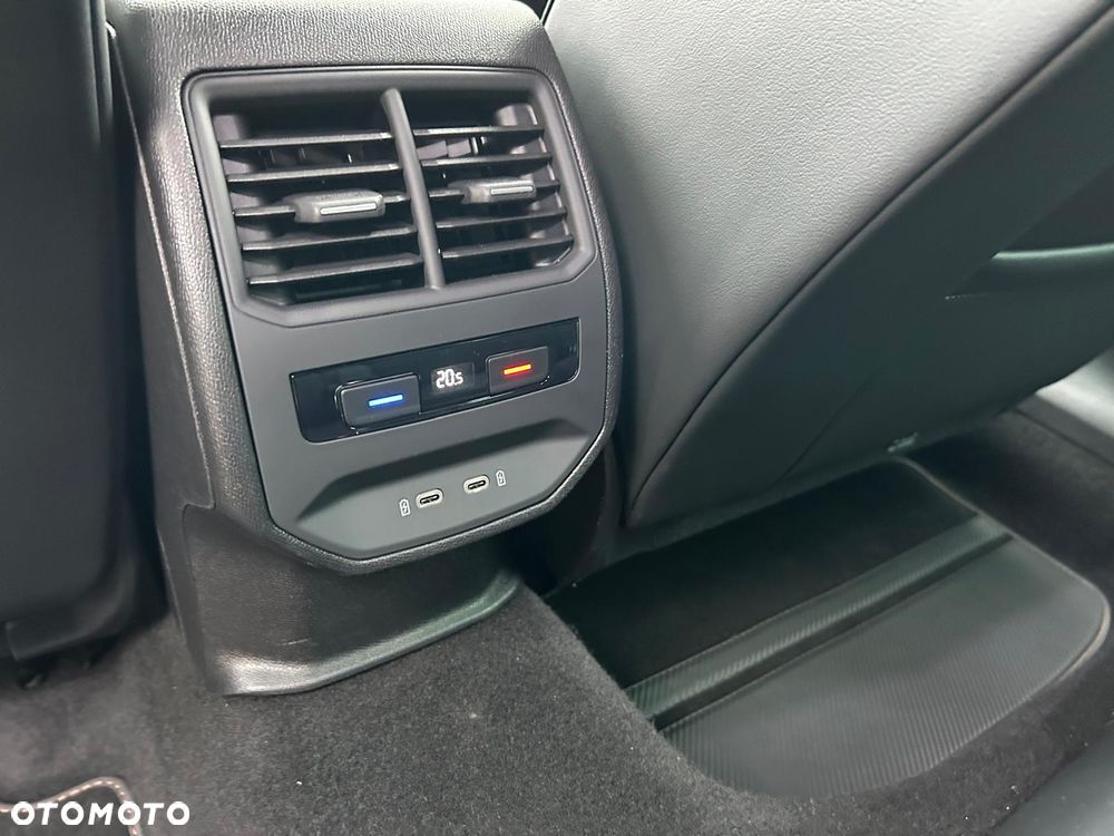 Cupra Formentor VZ 2.0 TSI 4Drive DSG Tribe Edition - 32