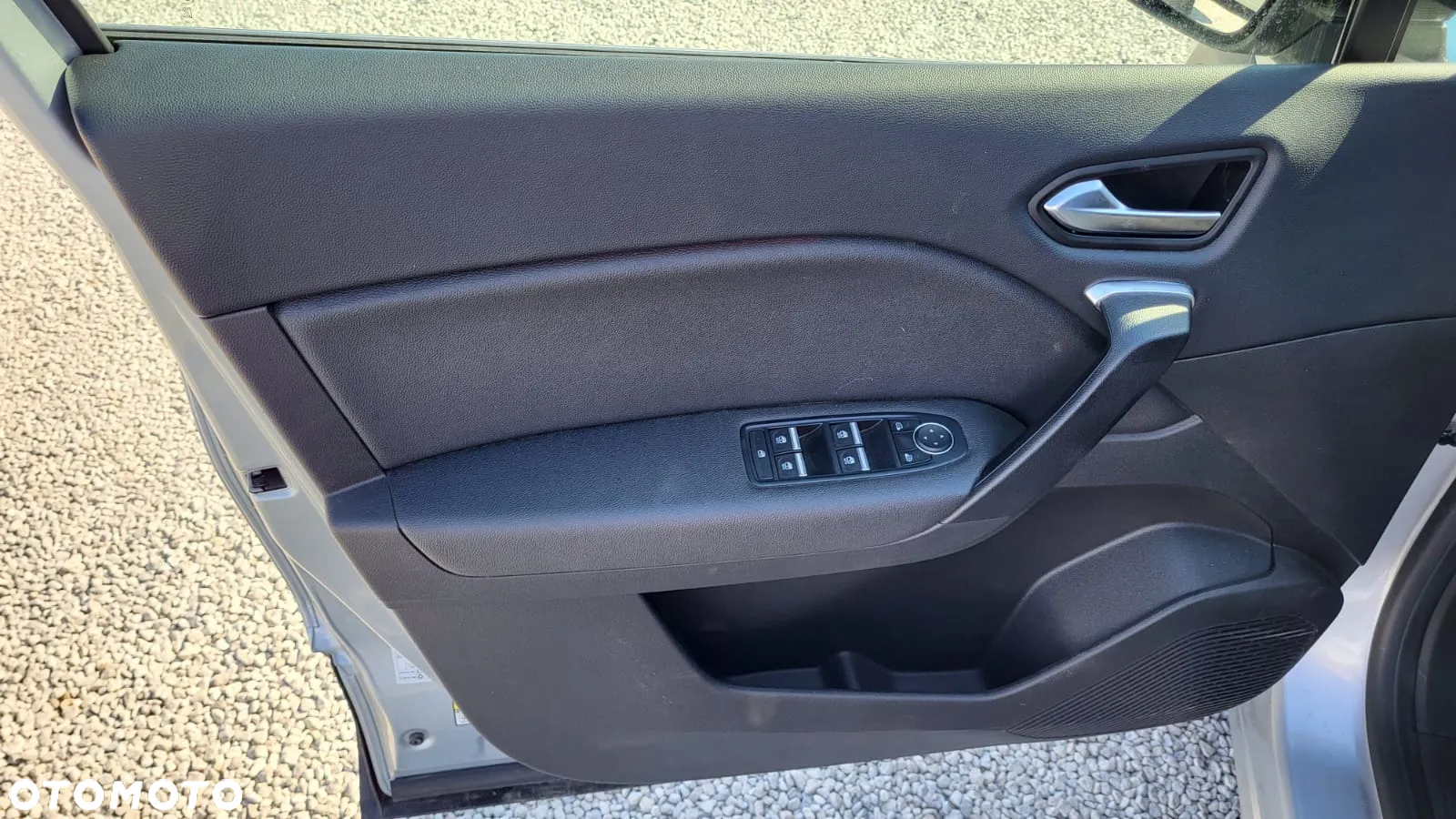 Renault Captur TCe Mild Hybrid 140 EDC GPF EVOLUTION - 19