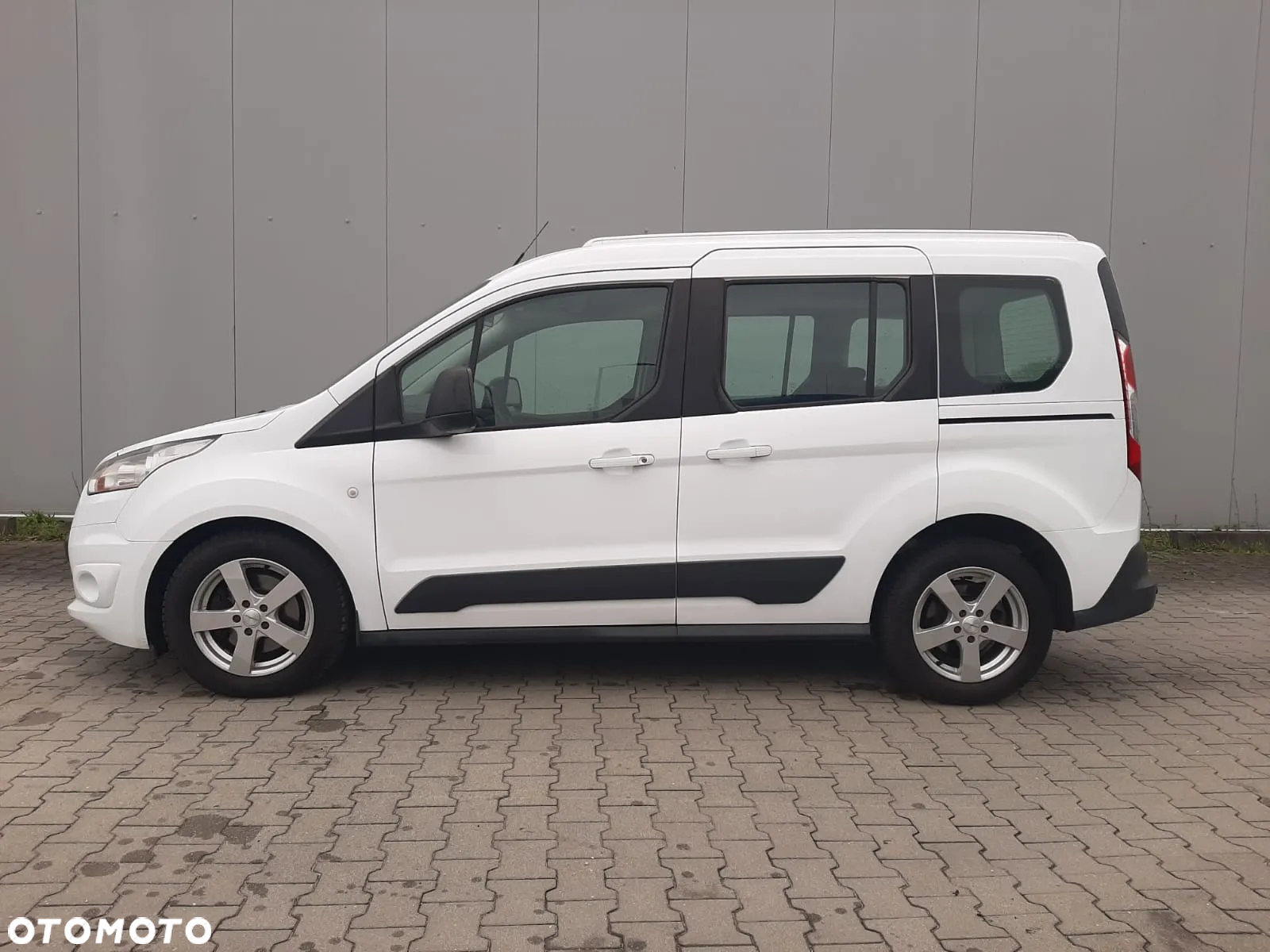 Ford Tourneo Connect 1.0 EcoBoost Start-Stop Ambiente - 3