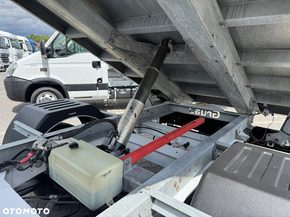 Ford Transit - 13