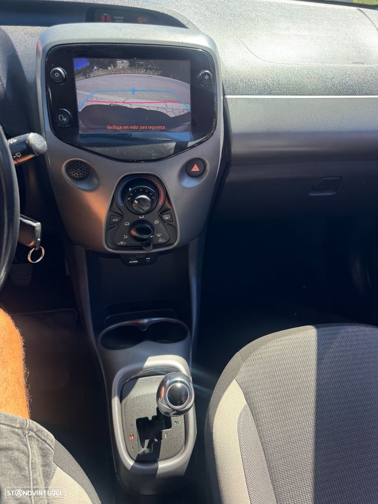 Toyota Aygo 1.0 X-Play Plus+X-Touch MM - 11