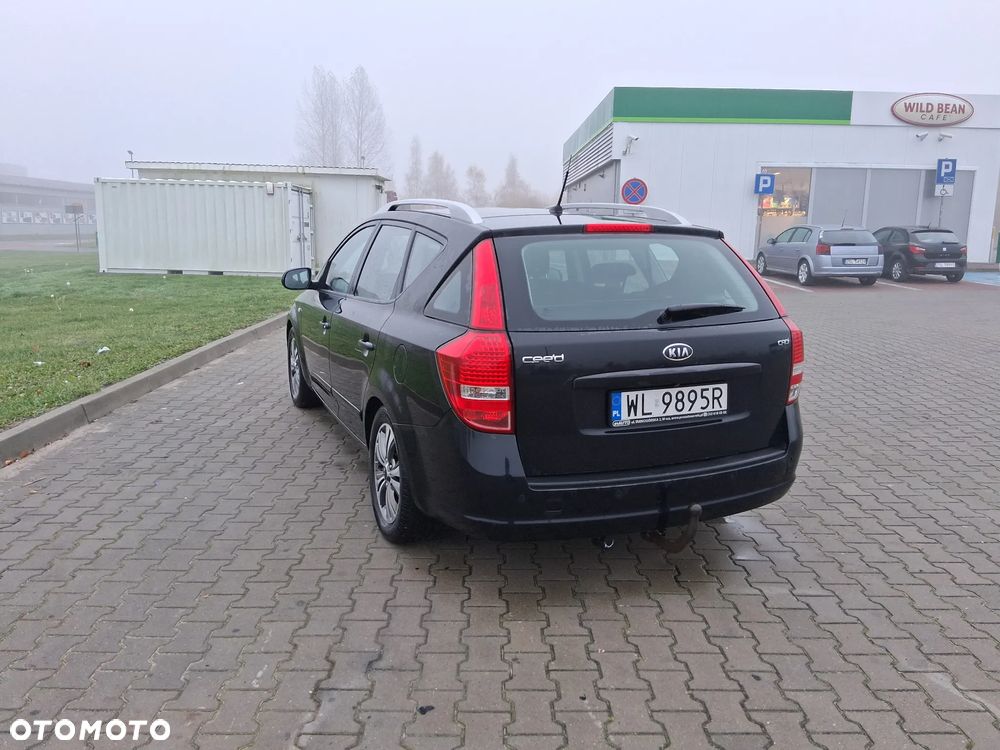Kia Ceed 1.6 Crdi Optimum + - 2