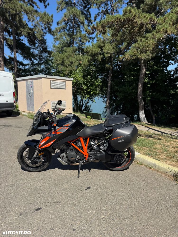 KTM 1290 Super Duke GT - 1
