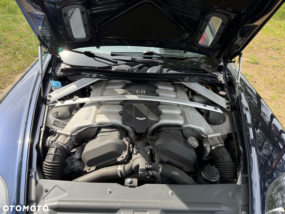 Aston Martin DB9 - 34