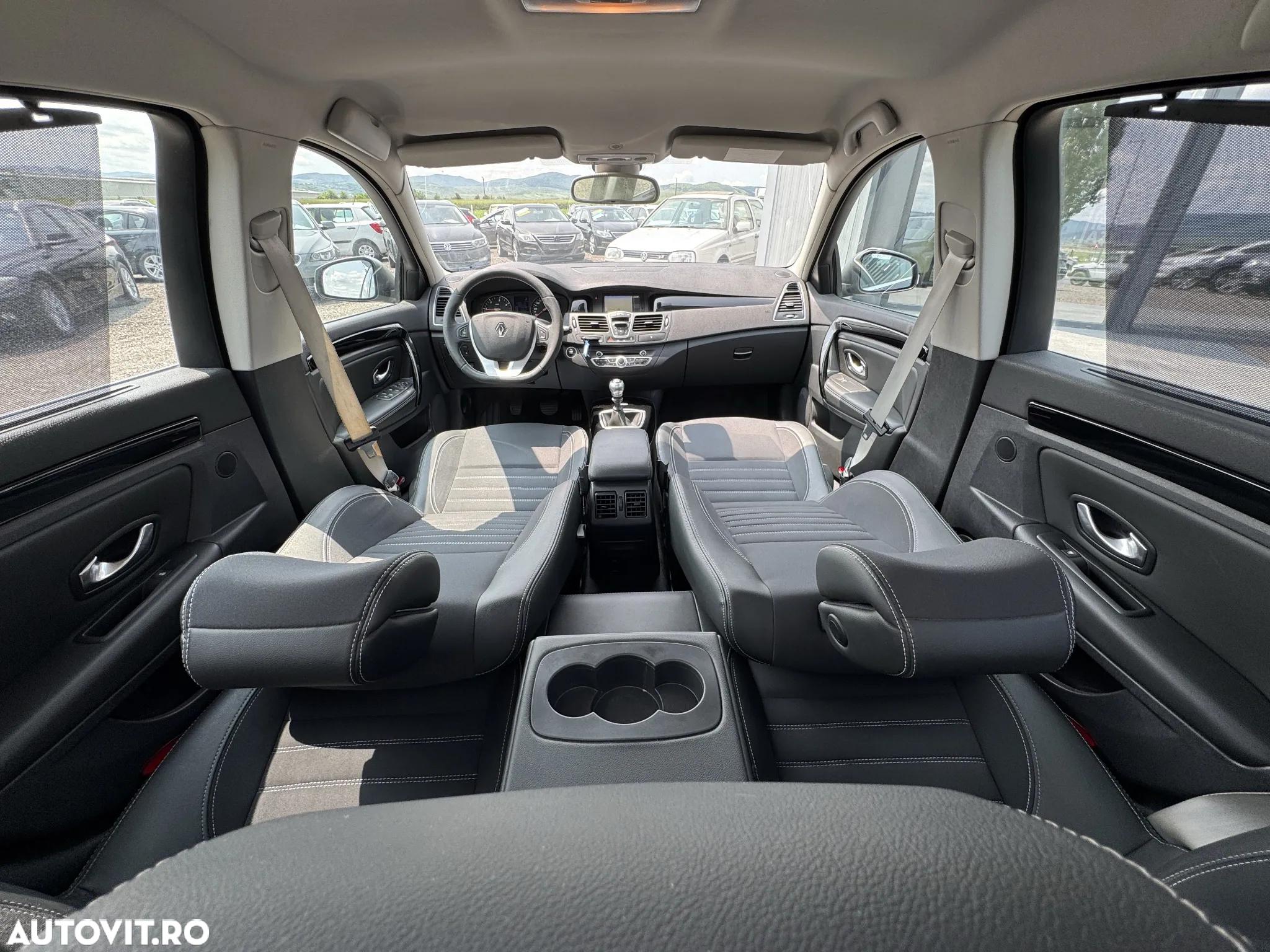 Renault Laguna dCi 110 FAP Bose Edition - 29