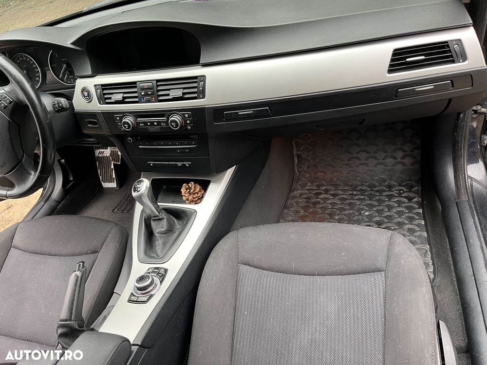 BMW Seria 3 318d - 4