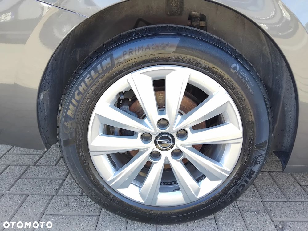 Opel Astra 1.2 T Edition S&S - 28