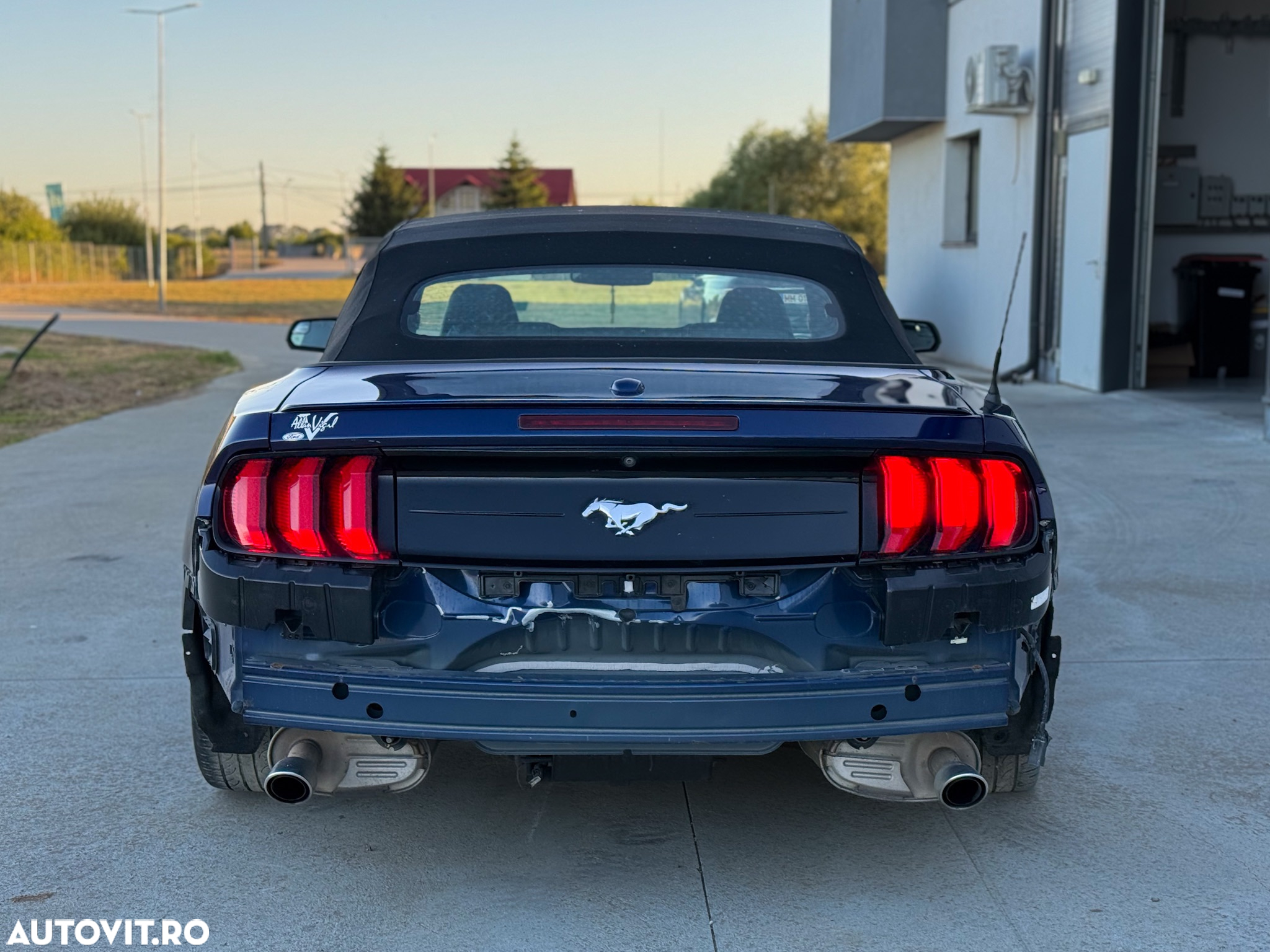 Ford Mustang Cabrio 2.3 Eco Boost - 7