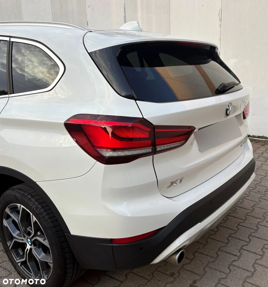 BMW X1 sDrive18i xLine - 10