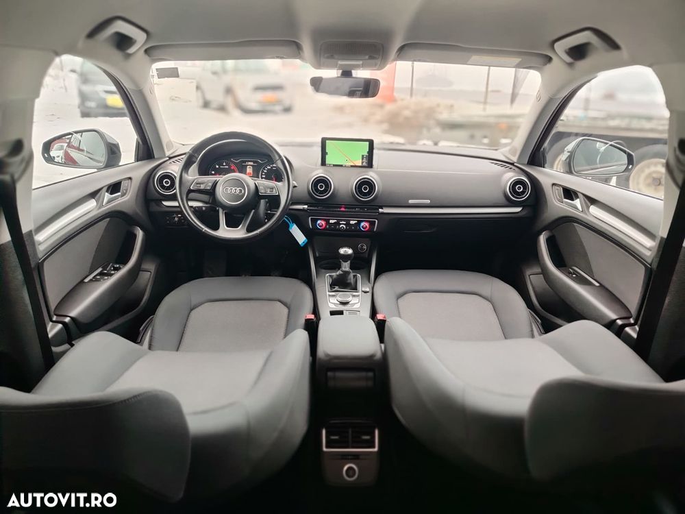 Audi A3 1.6 TDI ack (clean diesel) S line Sportpaket - 7