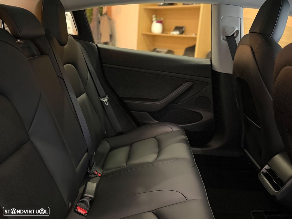 Tesla Model 3 Standard RWD - 17