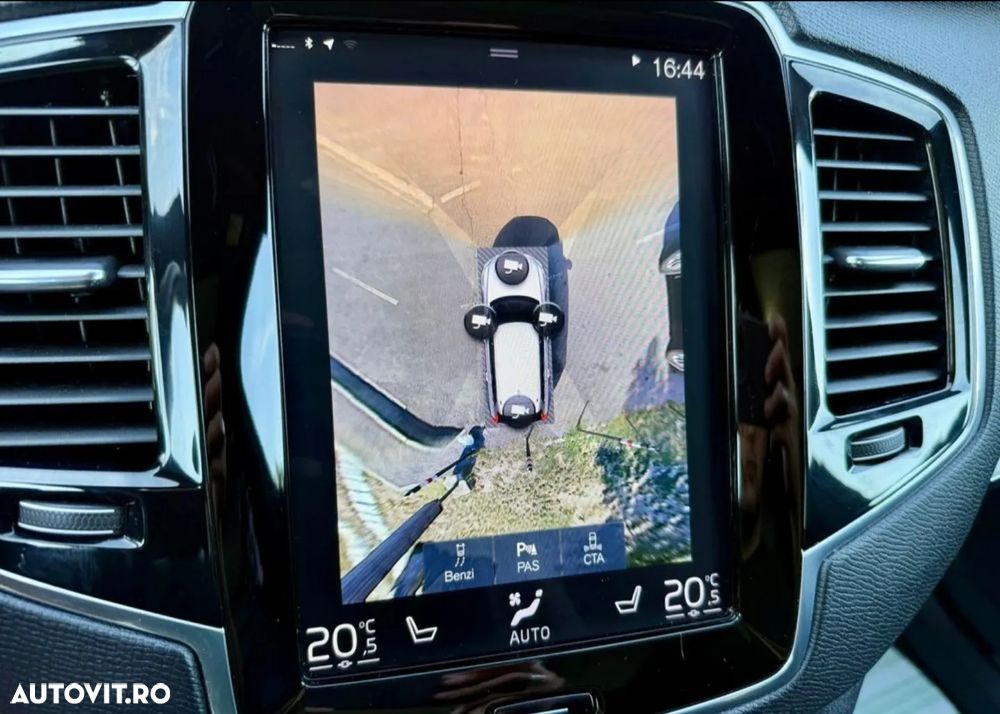 Volvo XC 90 D5 AWD R-Design - 9