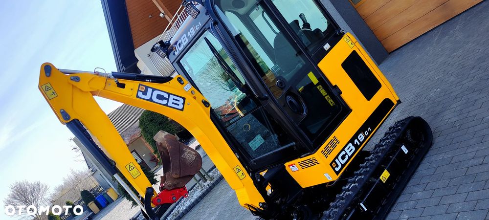 JCB JCB 19 C -1 ful opcja najbogatsza jak nowa mini koparka sprowadzona 8020 1 wł 8018 okazja 16 - 17