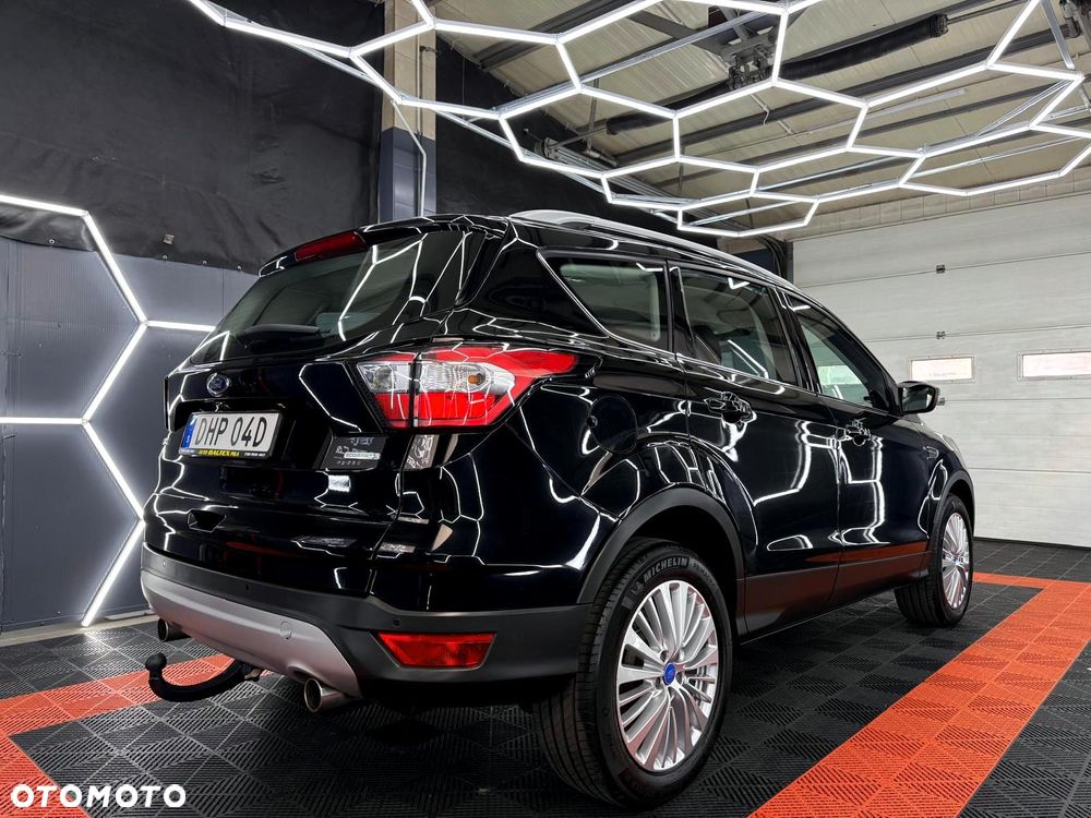 Ford Kuga 1.5 EcoBoost 2x4 Titanium - 10