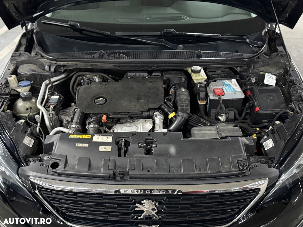 Peugeot 308 BlueHDi 130 EAT6 Stop & Start Allure - 23