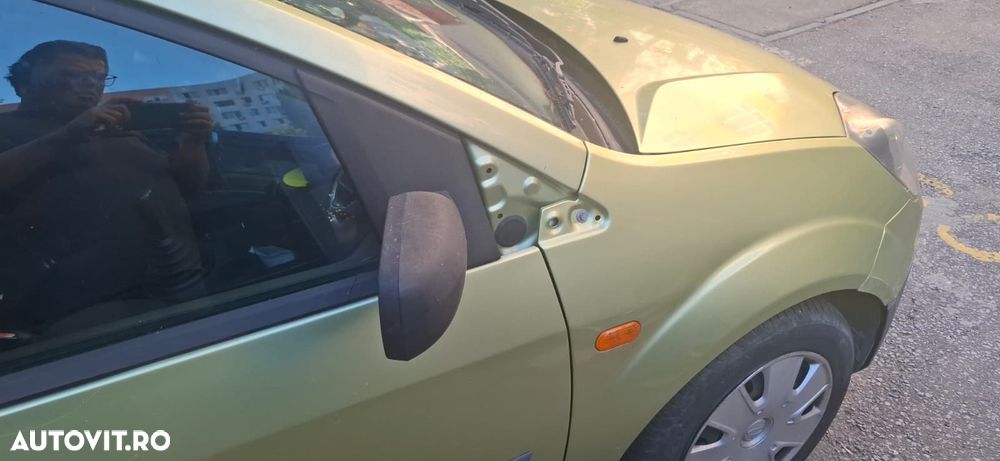 Ford Fiesta - 10