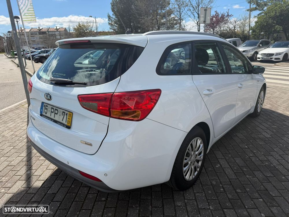 Kia Ceed SW 1.4 CRDi - 12