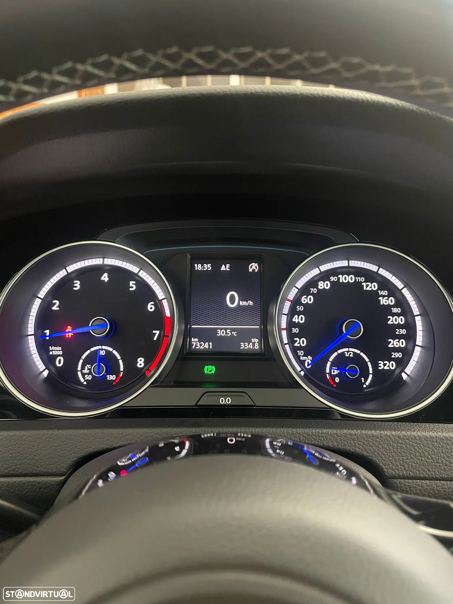 VW Golf 2.0 TSI R DSG - 17