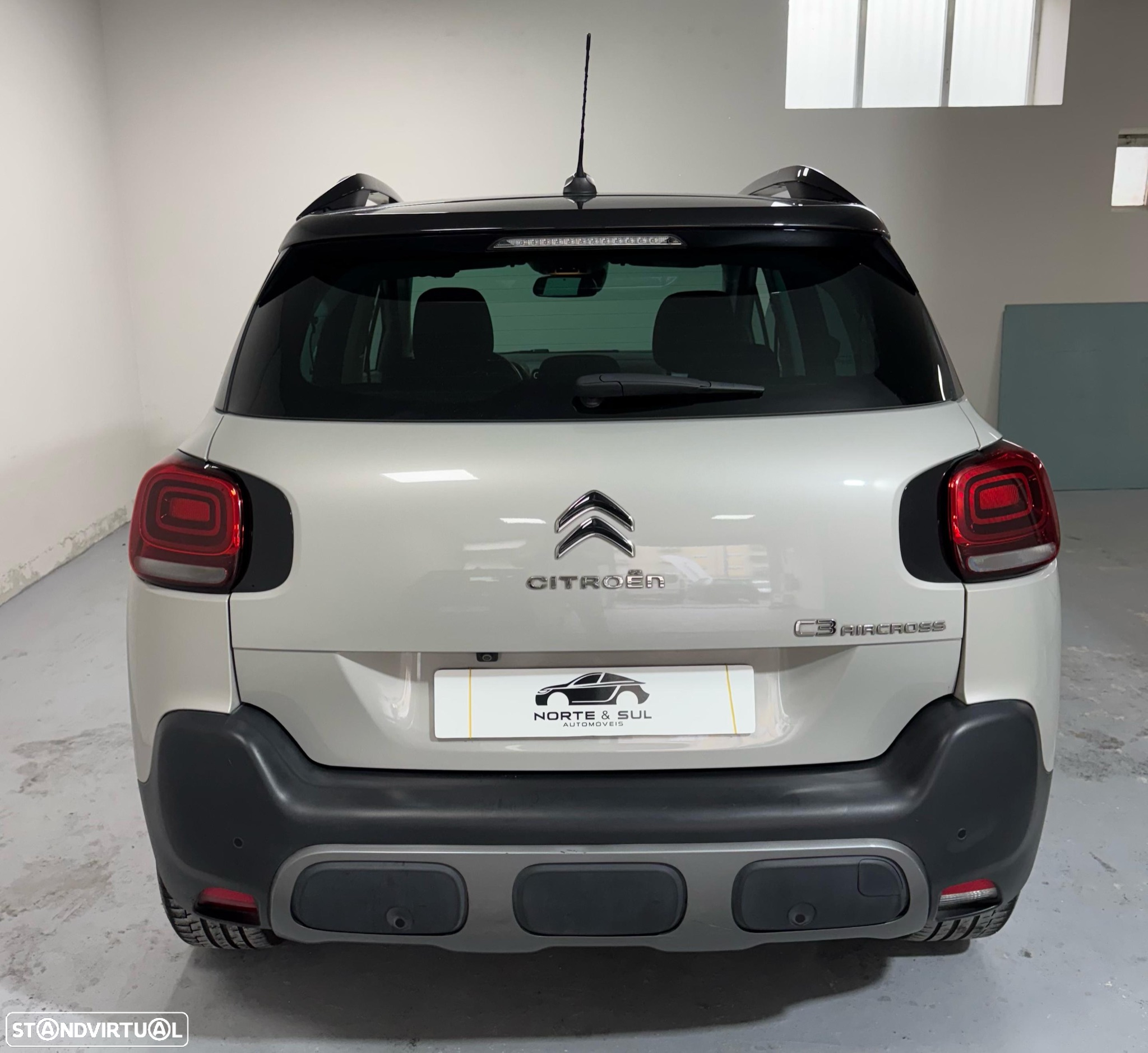 Citroën C3 Aircross 1.2 PureTech Feel - 10