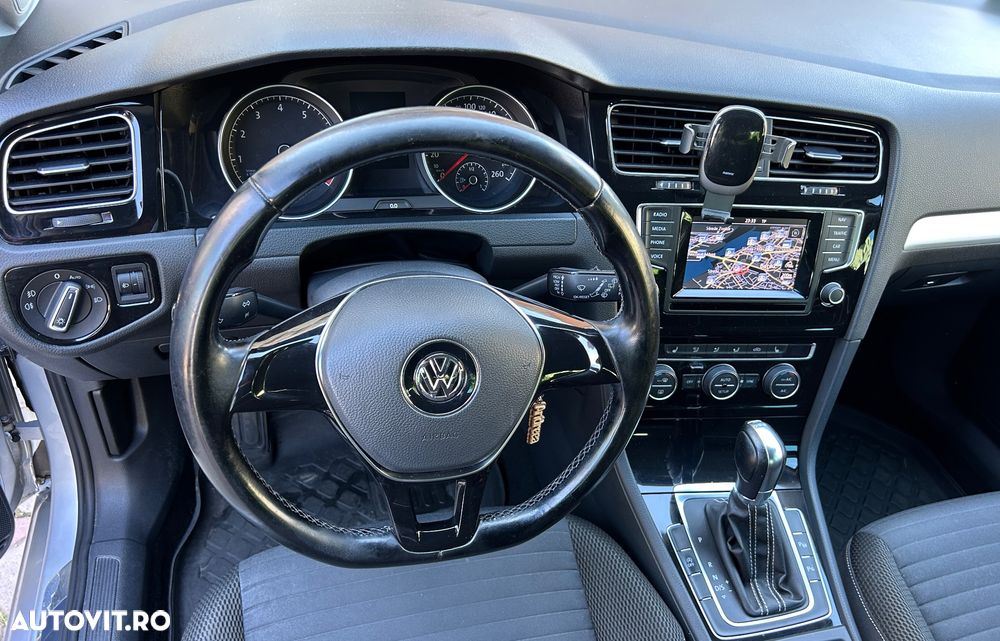 Volkswagen Golf 1.4 TSI BlueMotion Technology DSG Comfortline - 2