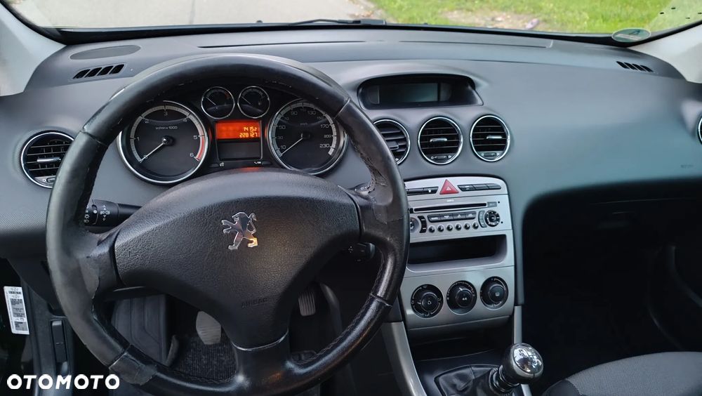 Peugeot 308 HDi FAP 135 Platinum - 25