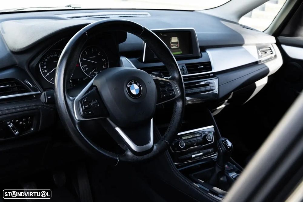 BMW 216 Active Tourer - 11