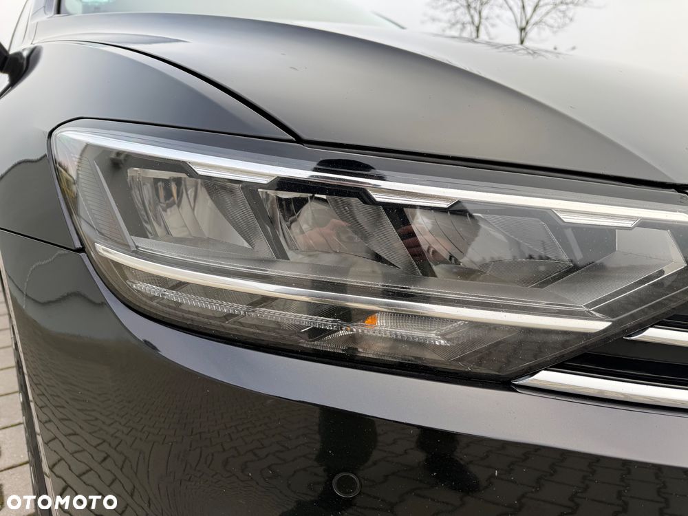 Volkswagen Passat 2.0 TDI (BlueMotion Technology) DSG Comfortline - 18