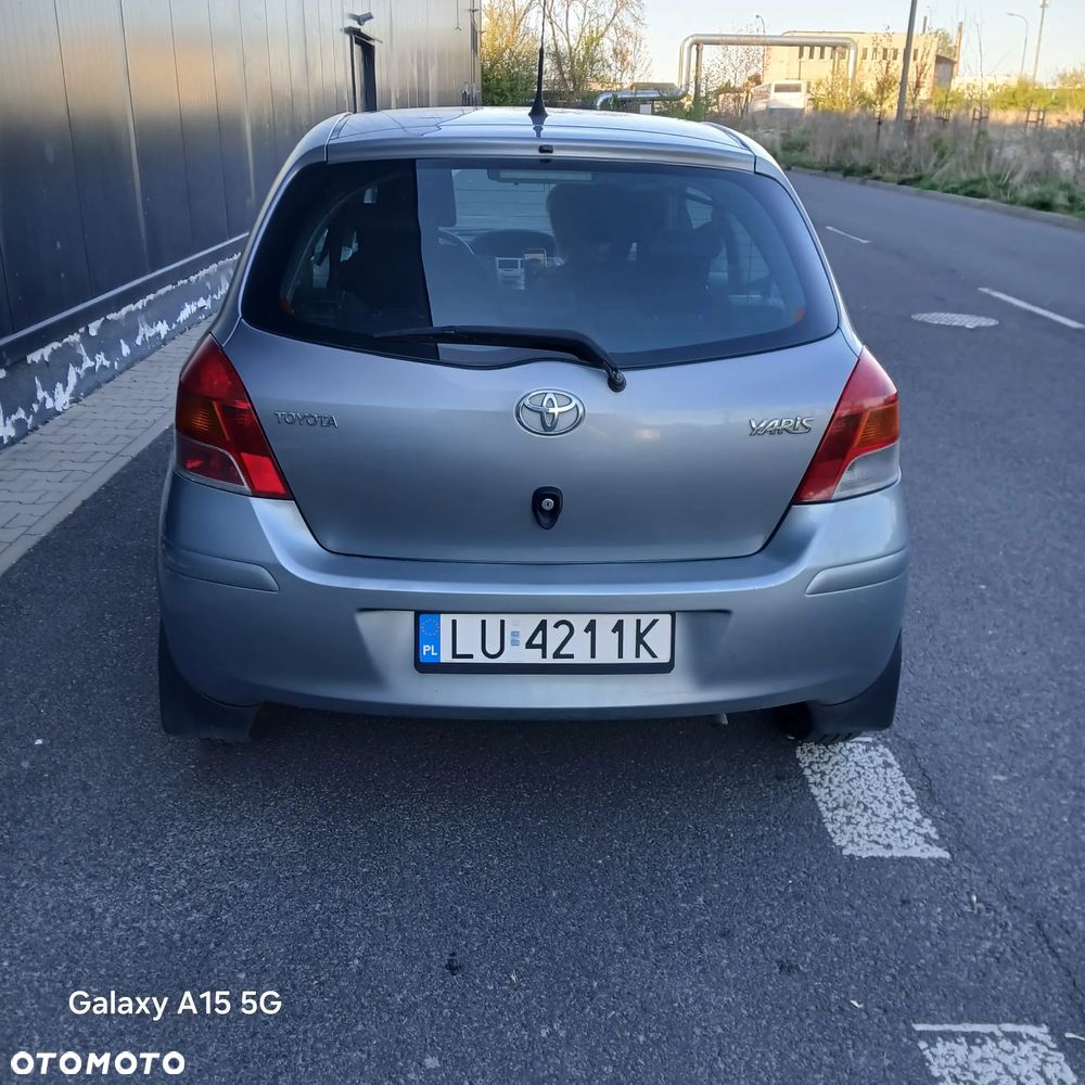 Toyota Yaris - 5